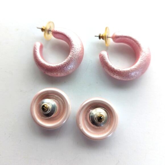 Vintage Retro Barbie Pink Textured Acrylic Half Hoops & Button Style Earrings - Picture 2 of 4